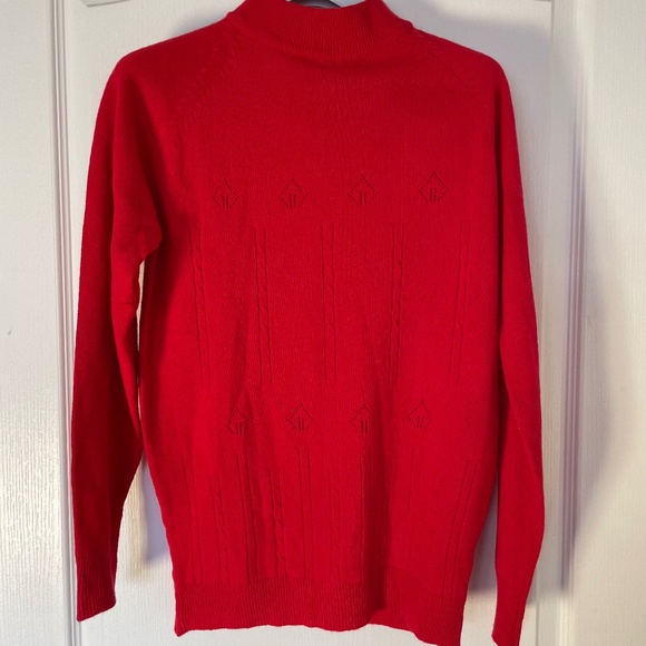 Mint condition vintage sweater. - Picture 1 of 8